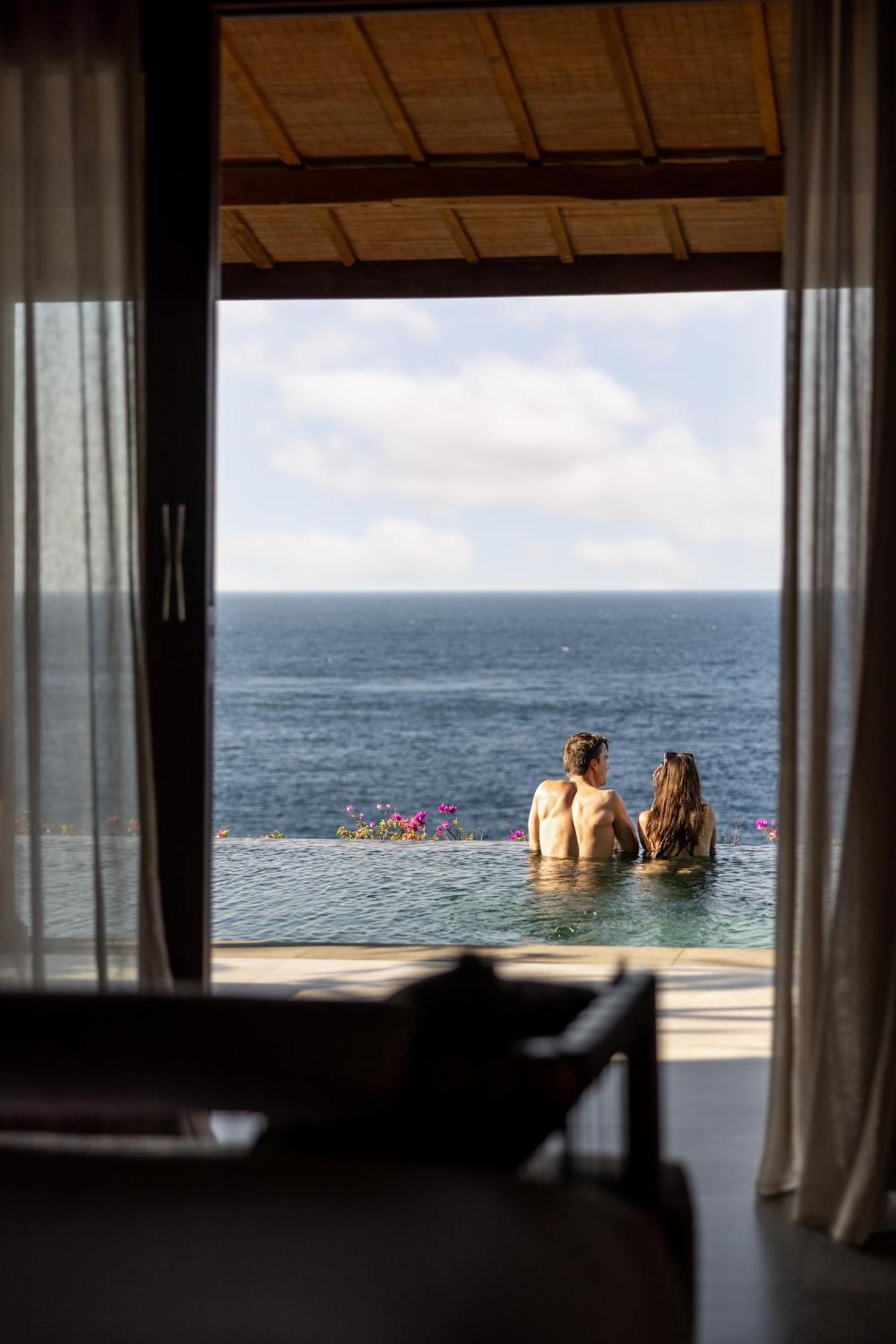 Semaya Beach Resort Tanglad Luaran gambar